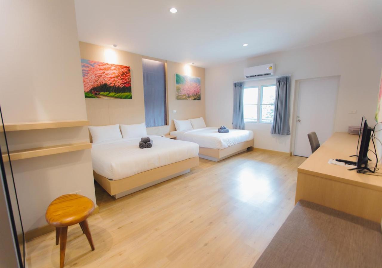 Bloom Guesthouse Chiang Mai Bagian luar foto