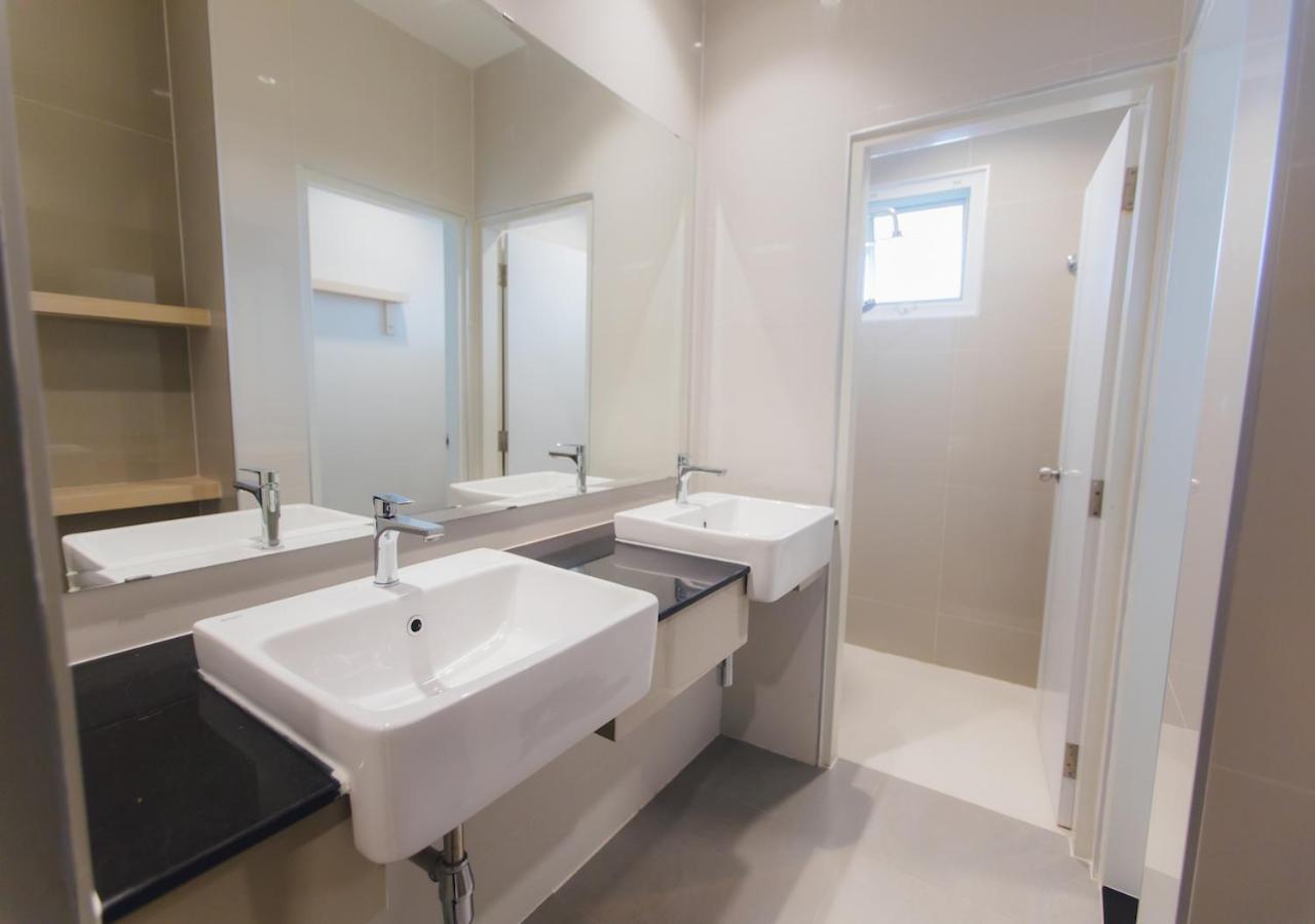 Bloom Guesthouse Chiang Mai Bagian luar foto